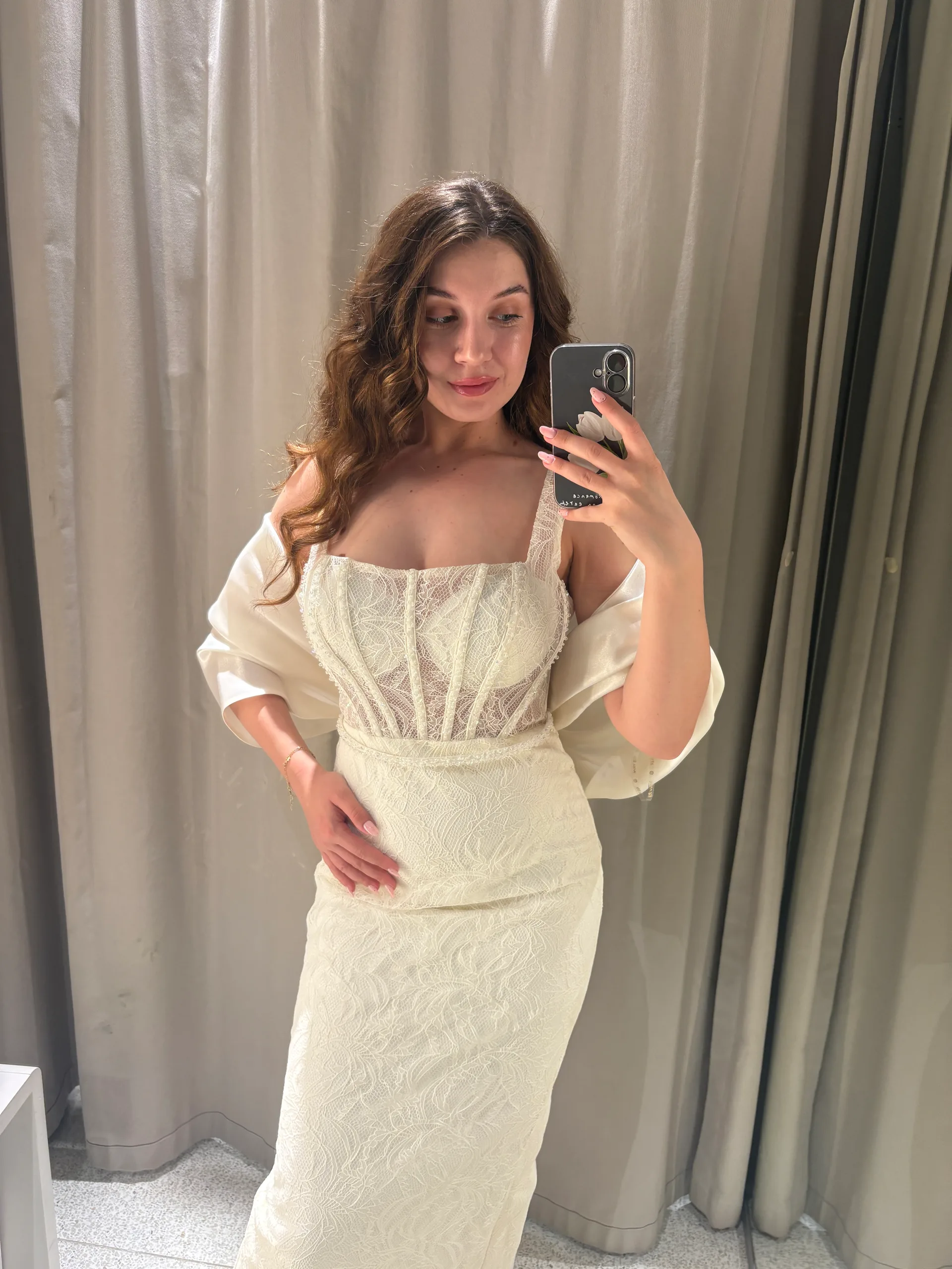 Rochie cununie civila din dantela cu pietre 5